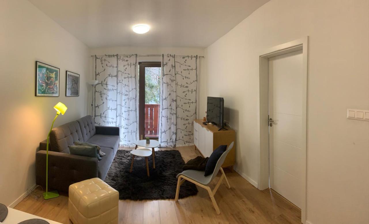 טאלה Apartman Jelen Chopok Juh-Trangoska מראה חיצוני תמונה